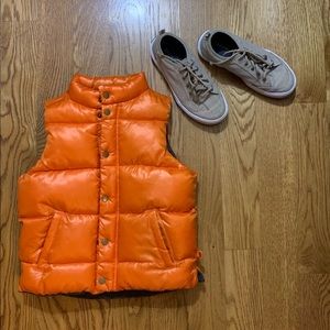 Baby Gap Lined Puffy Vest Size 5T (Orange/Gray)